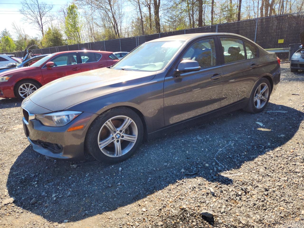 Salvage BMW 3 Series Image