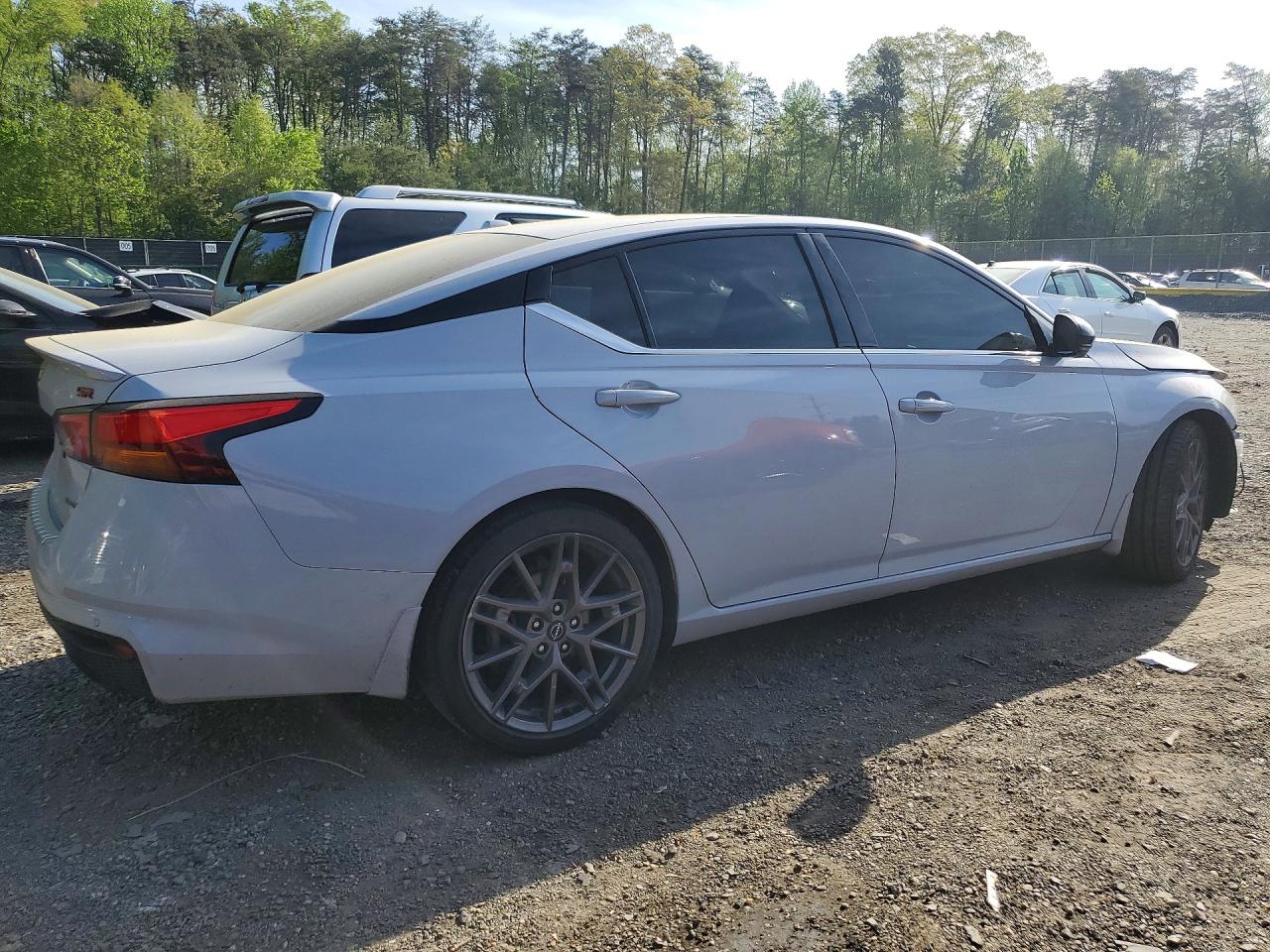 Nissan Altima Sr