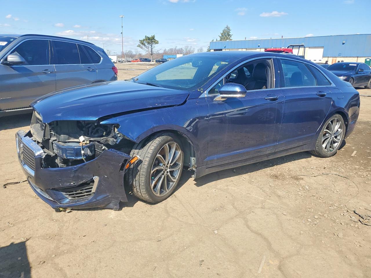 Salvage Lincoln MKZ Image