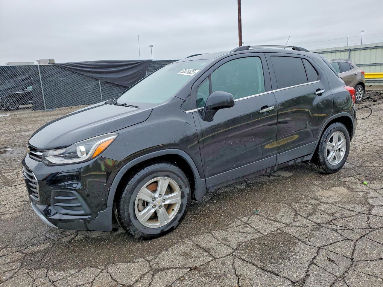 Salvage Chevrolet Trax Image