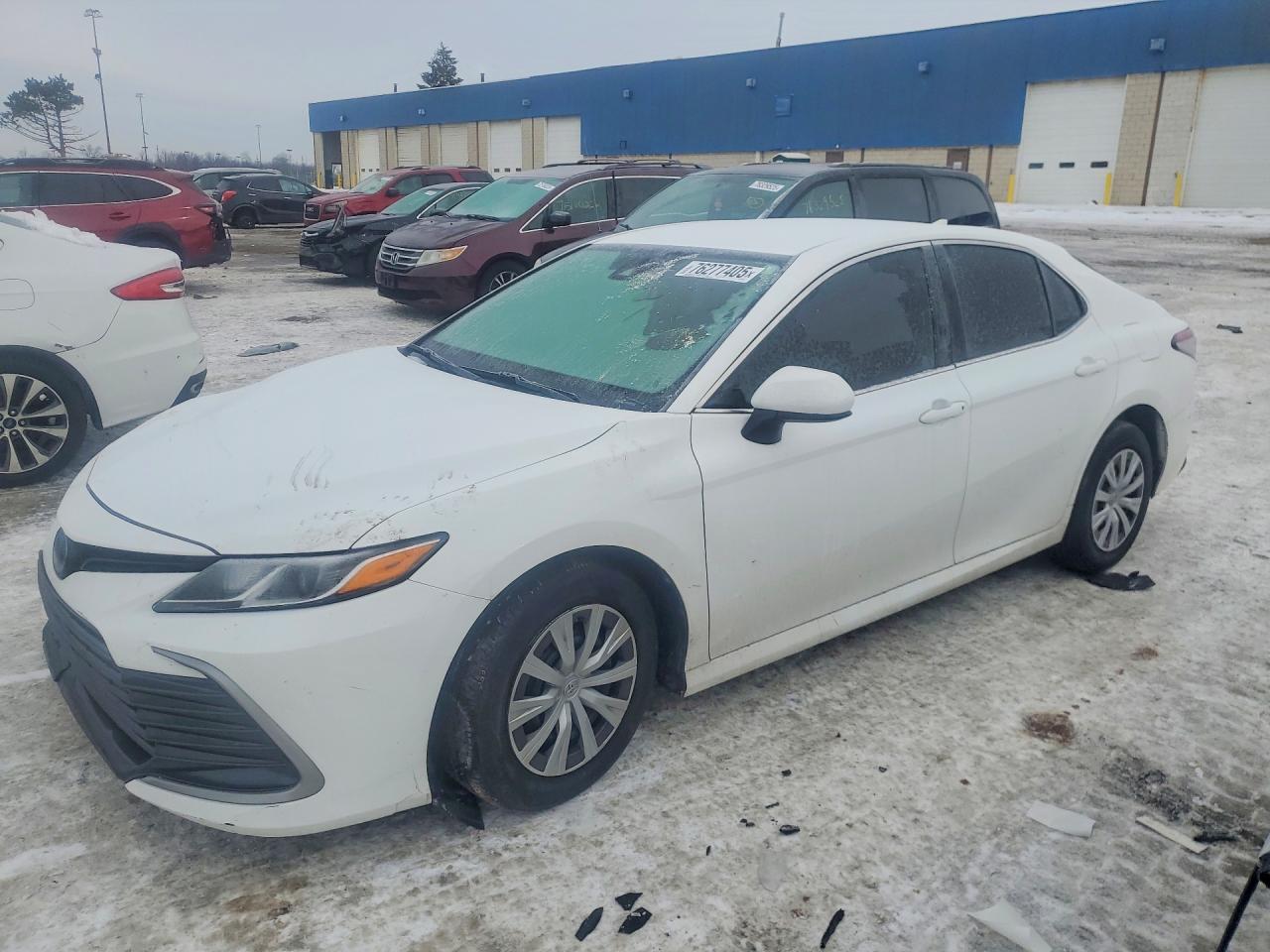 Salvage Toyota Camry Image