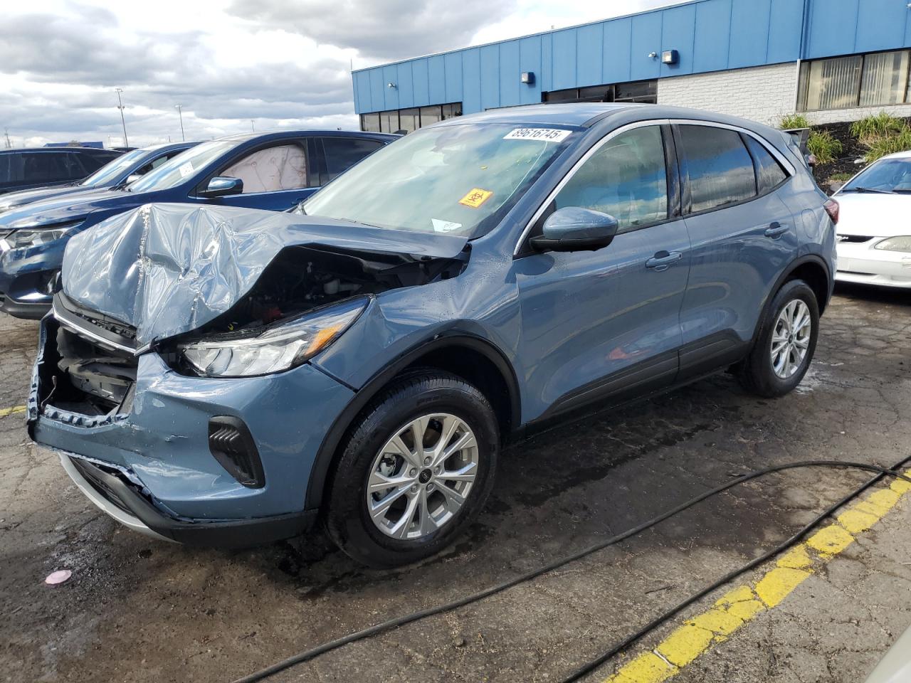Salvage Ford Escape Image