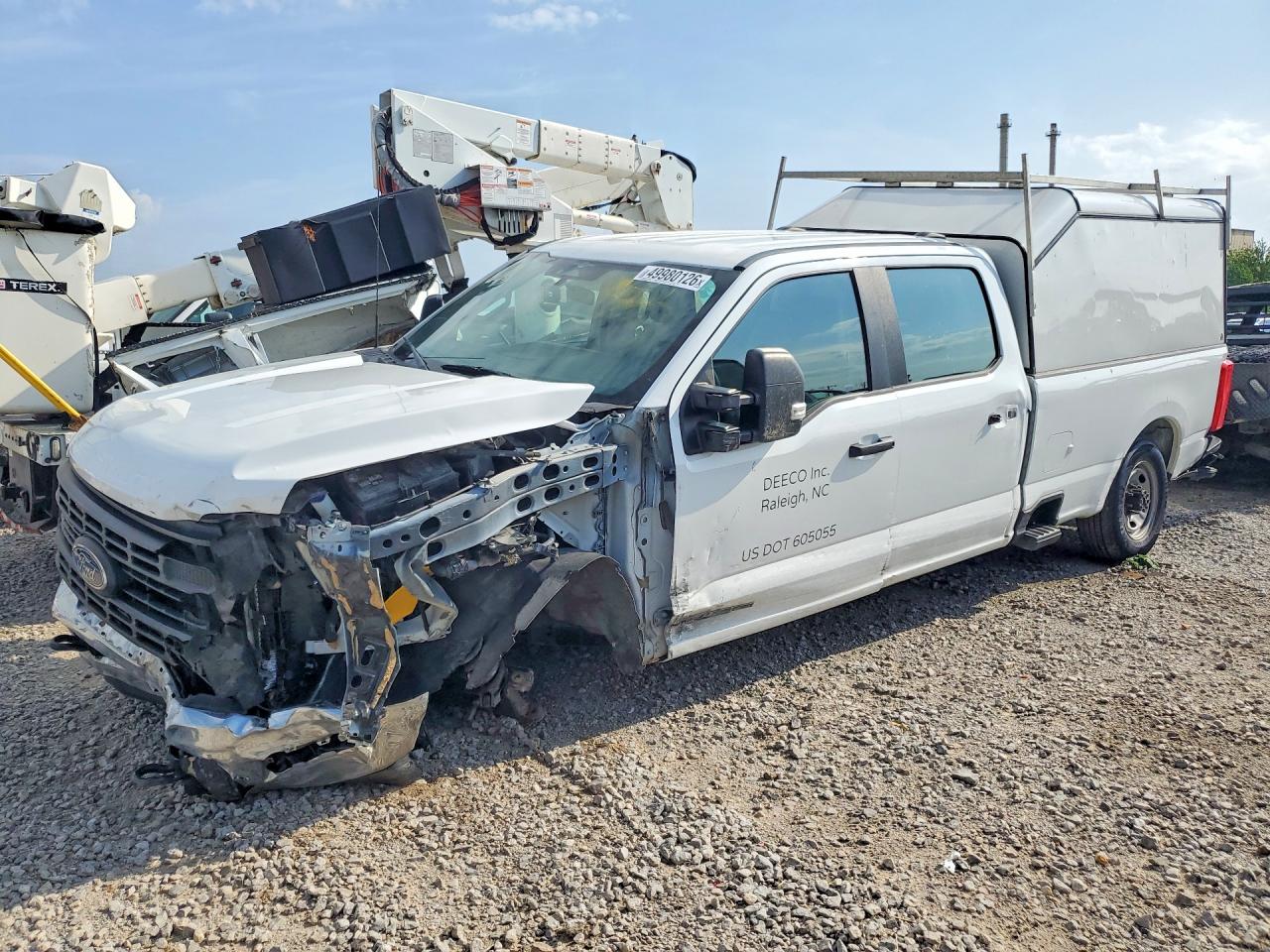 Salvage Ford F-350 Image