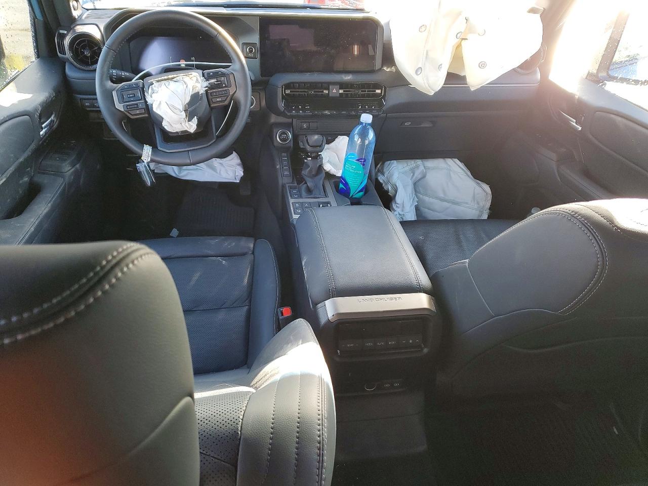 Toyota Land Cruiser Base