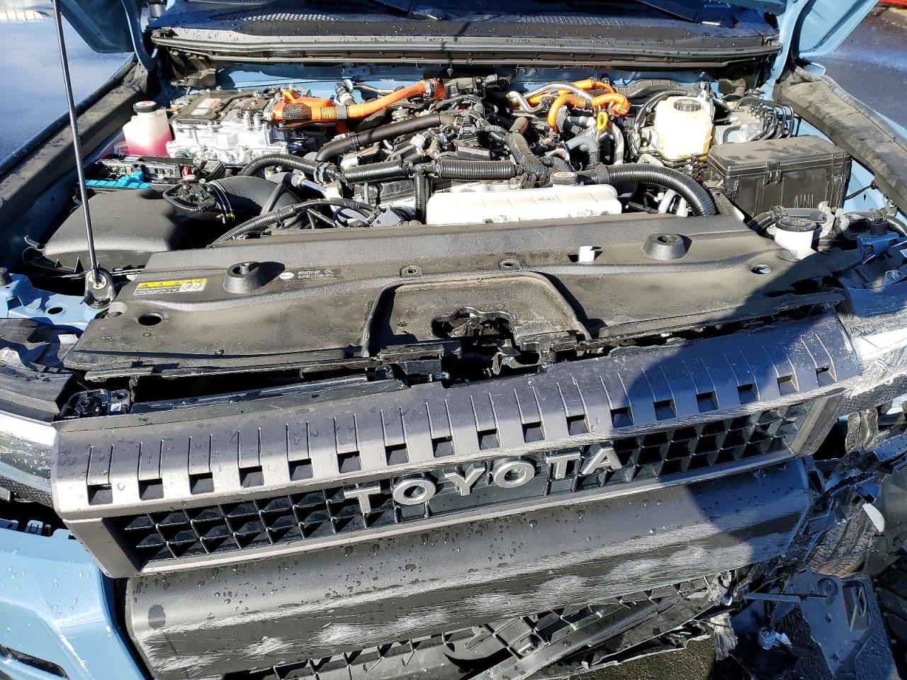Toyota Land Cruiser Base