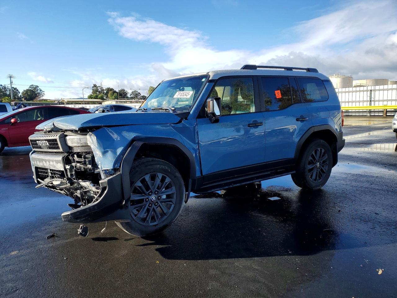 Salvage Toyota Land Cruiser Image