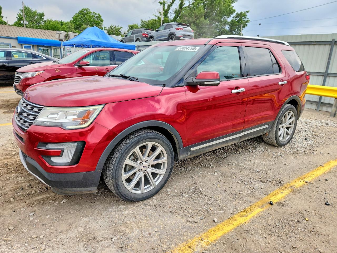 Salvage Ford Explorer Image