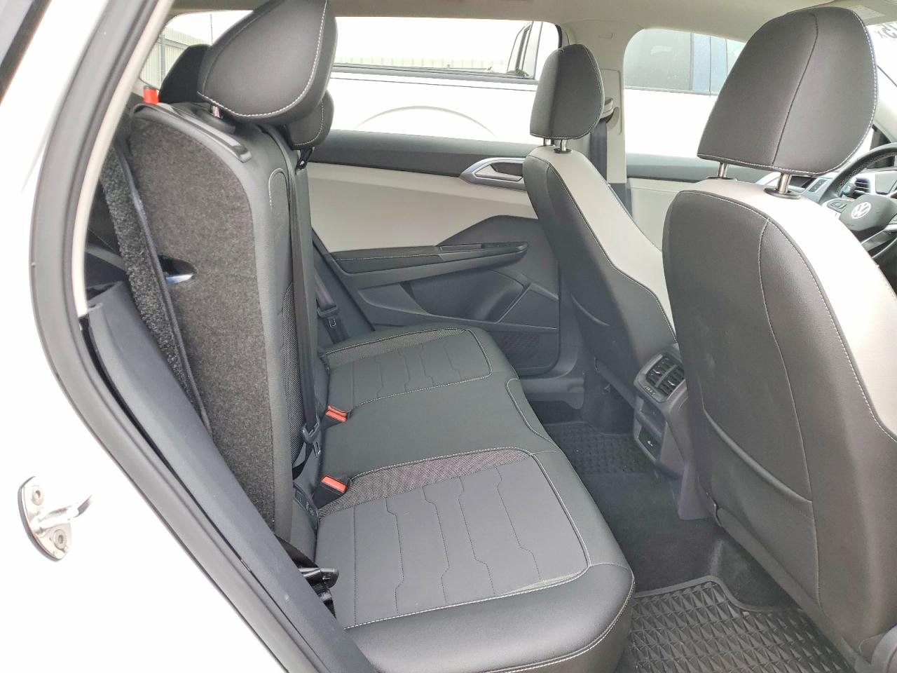 Volkswagen Taos Se