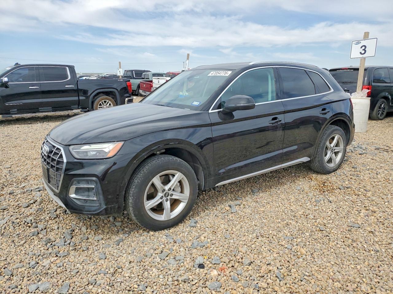 Salvage Audi Q5 Image