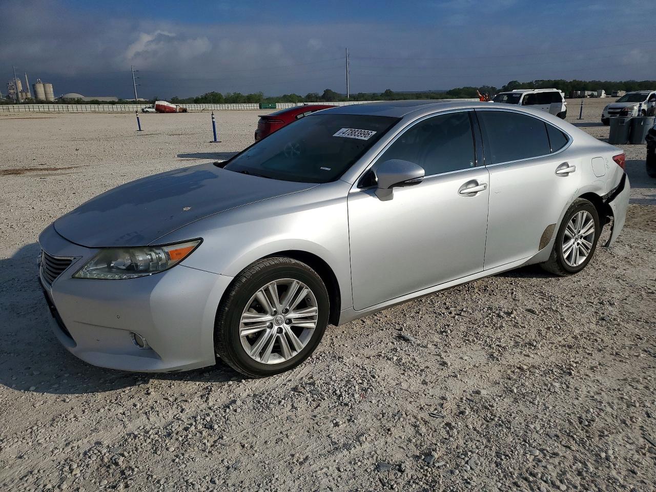 Salvage Lexus Es Image