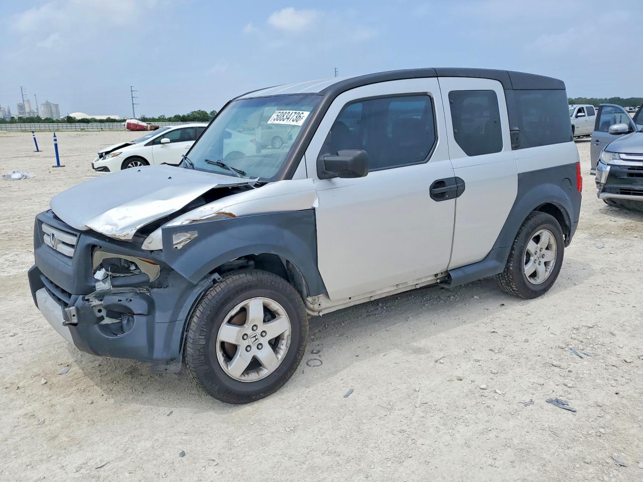 Salvage Honda Element Image