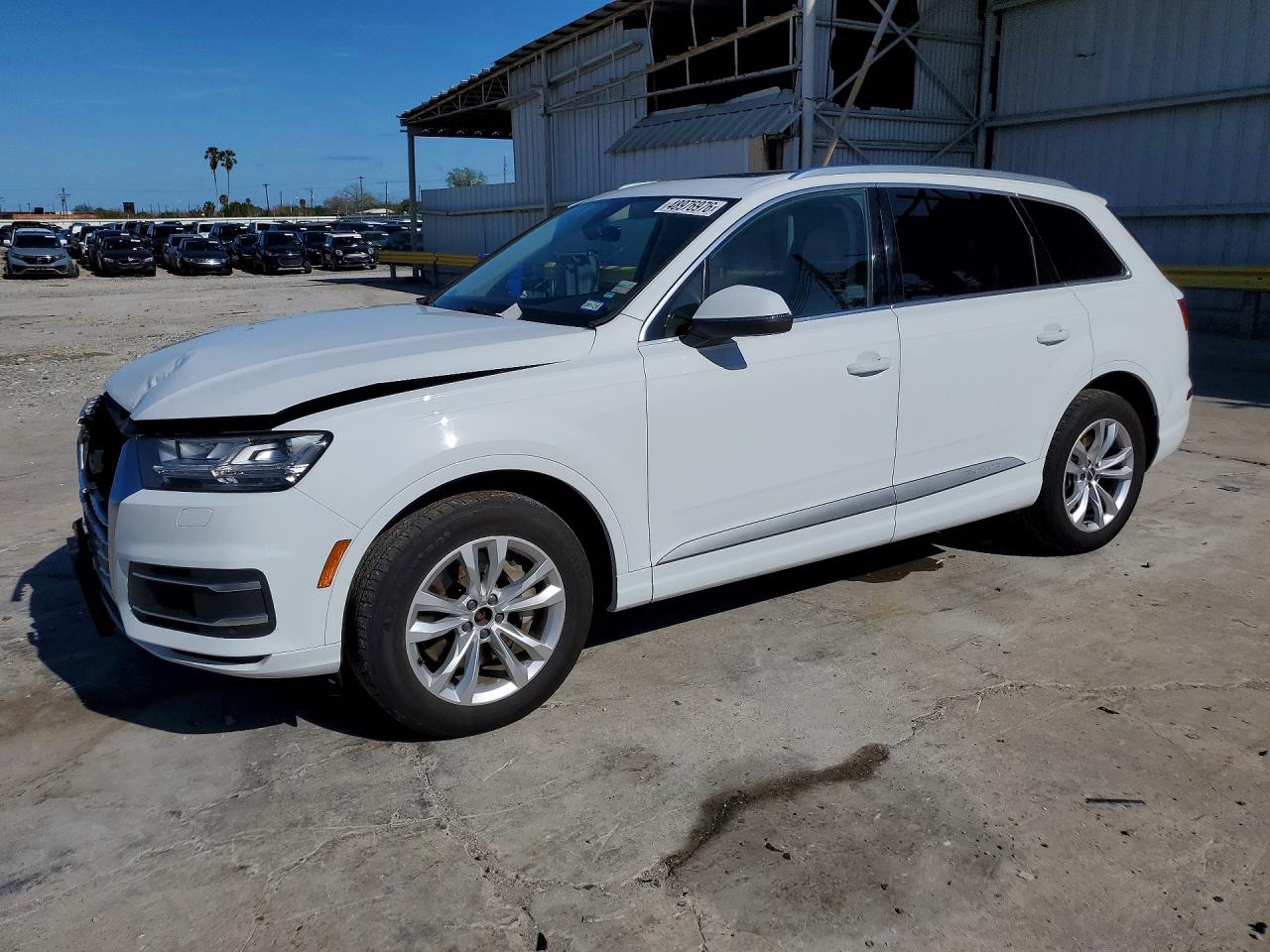 Salvage Audi Q7 Image