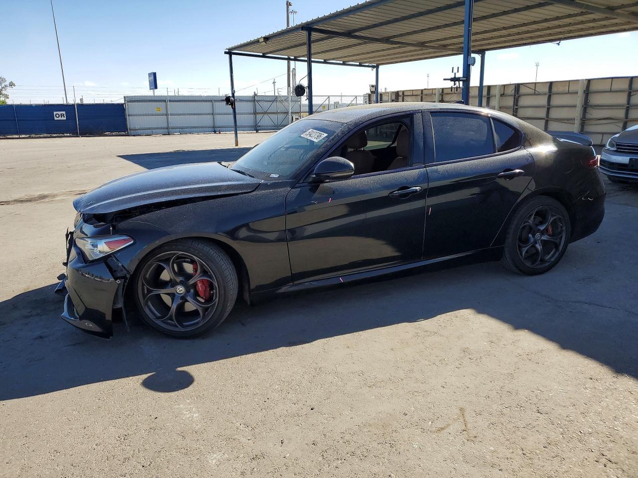 Salvage Alfa Romeo Giulia Image