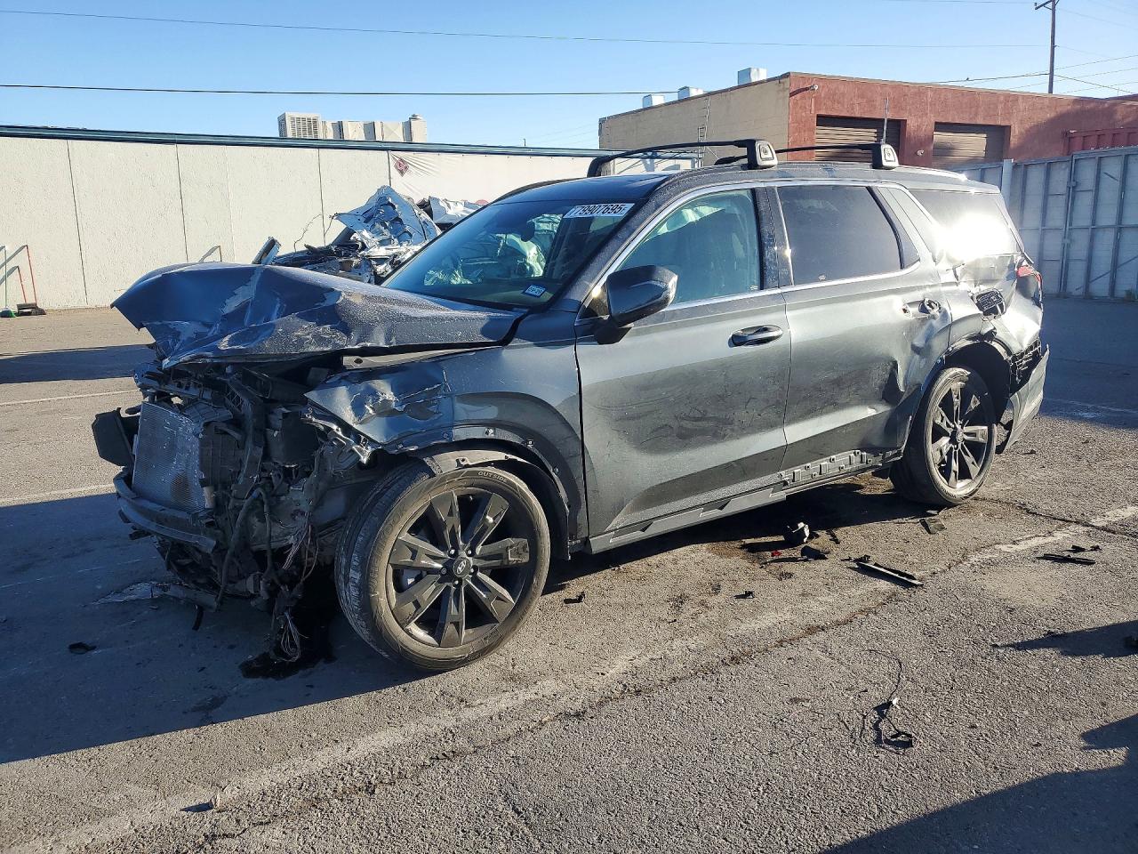 Salvage Hyundai PALISADE Image