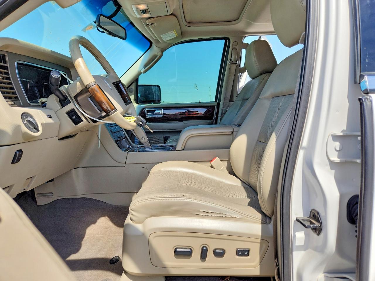 Lincoln Navigator L