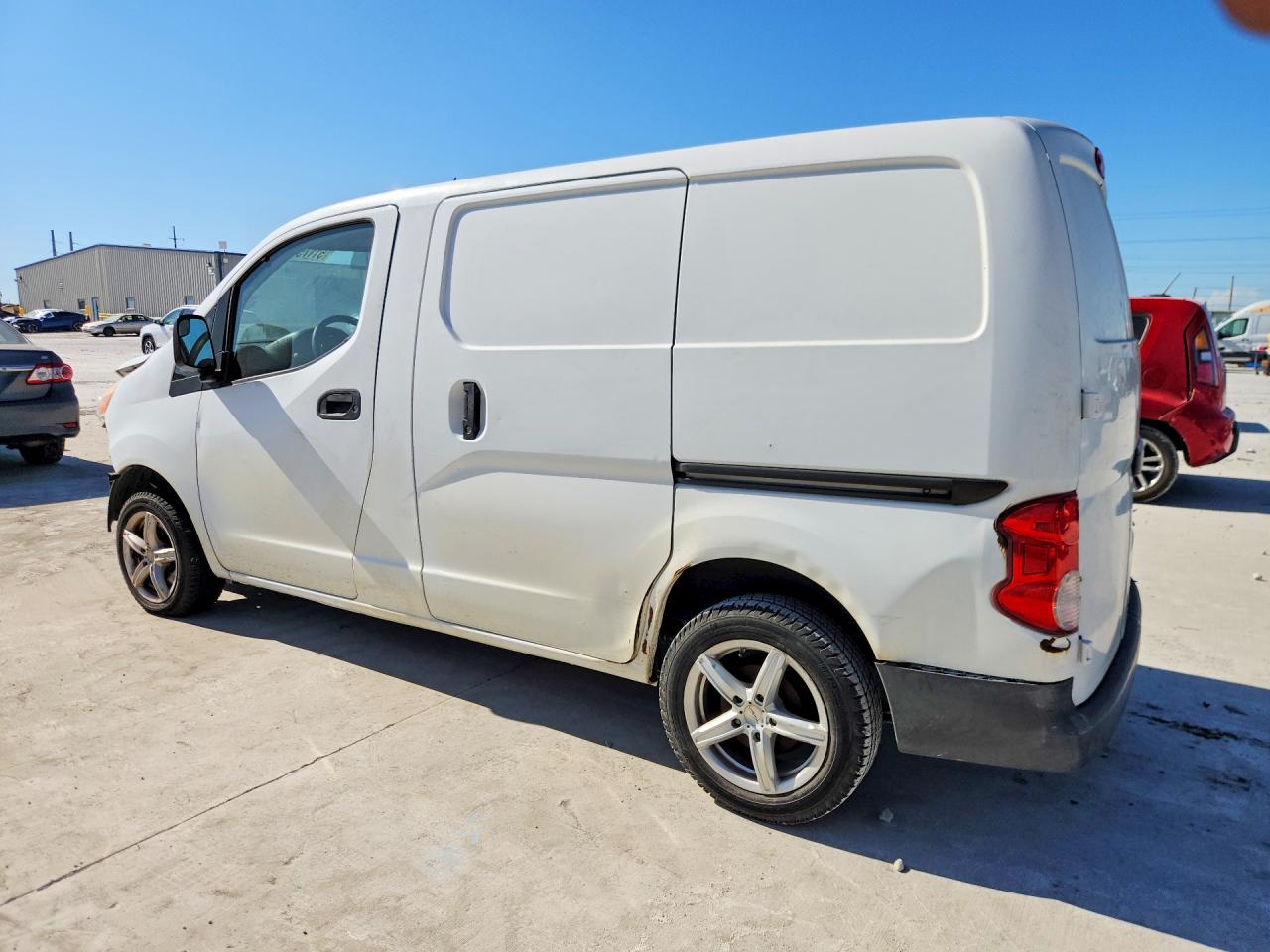 Nissan Nv S