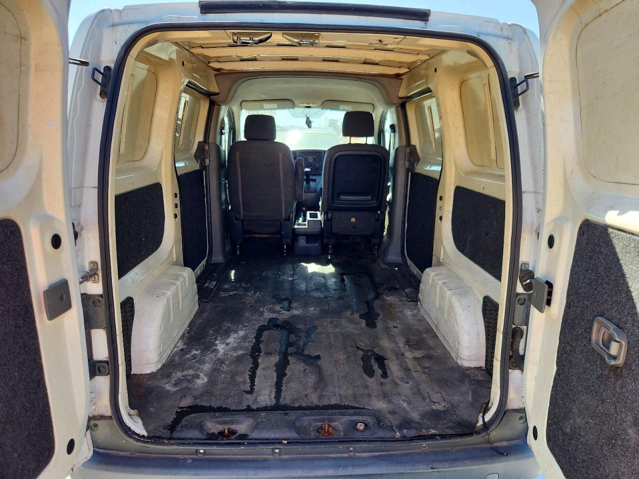 Nissan Nv S