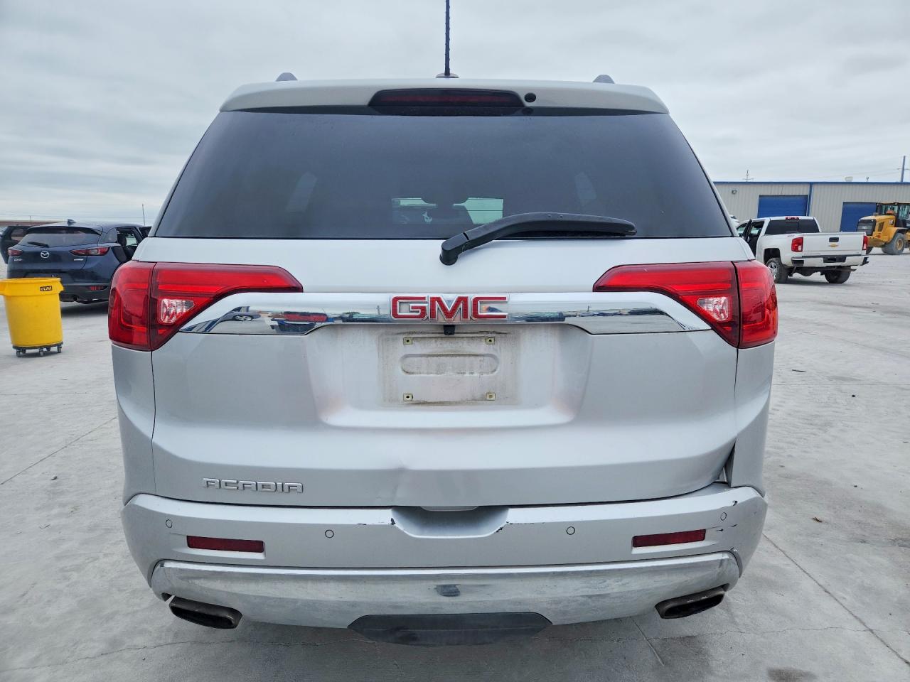 GMC Acadia Denali