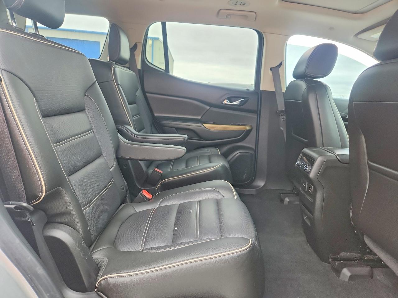 GMC Acadia Denali