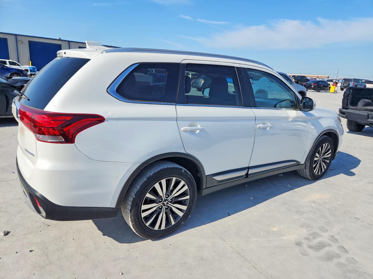 Mitsubishi Outlander Se