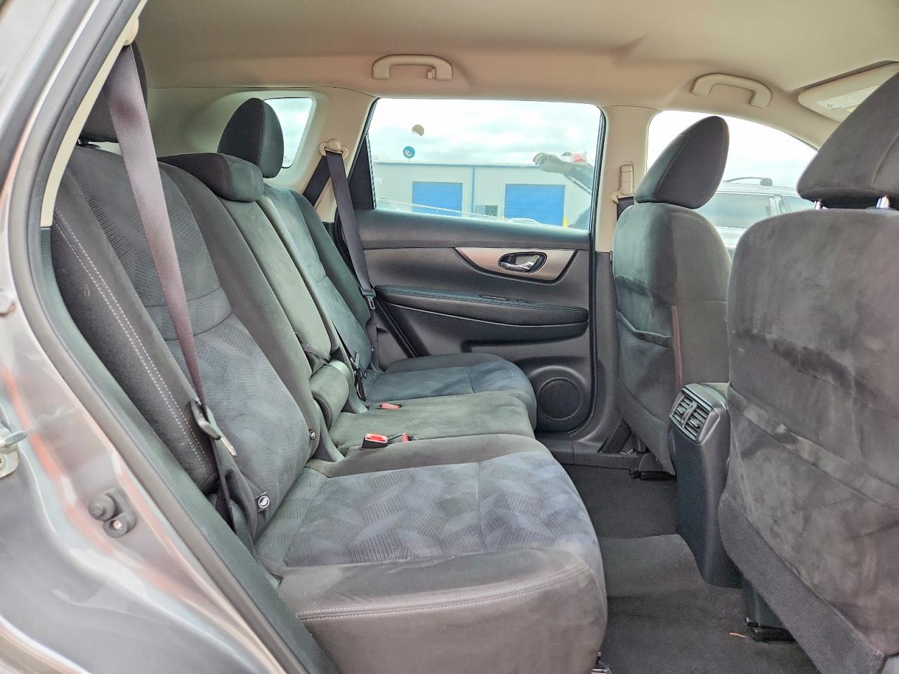 Nissan Rogue S