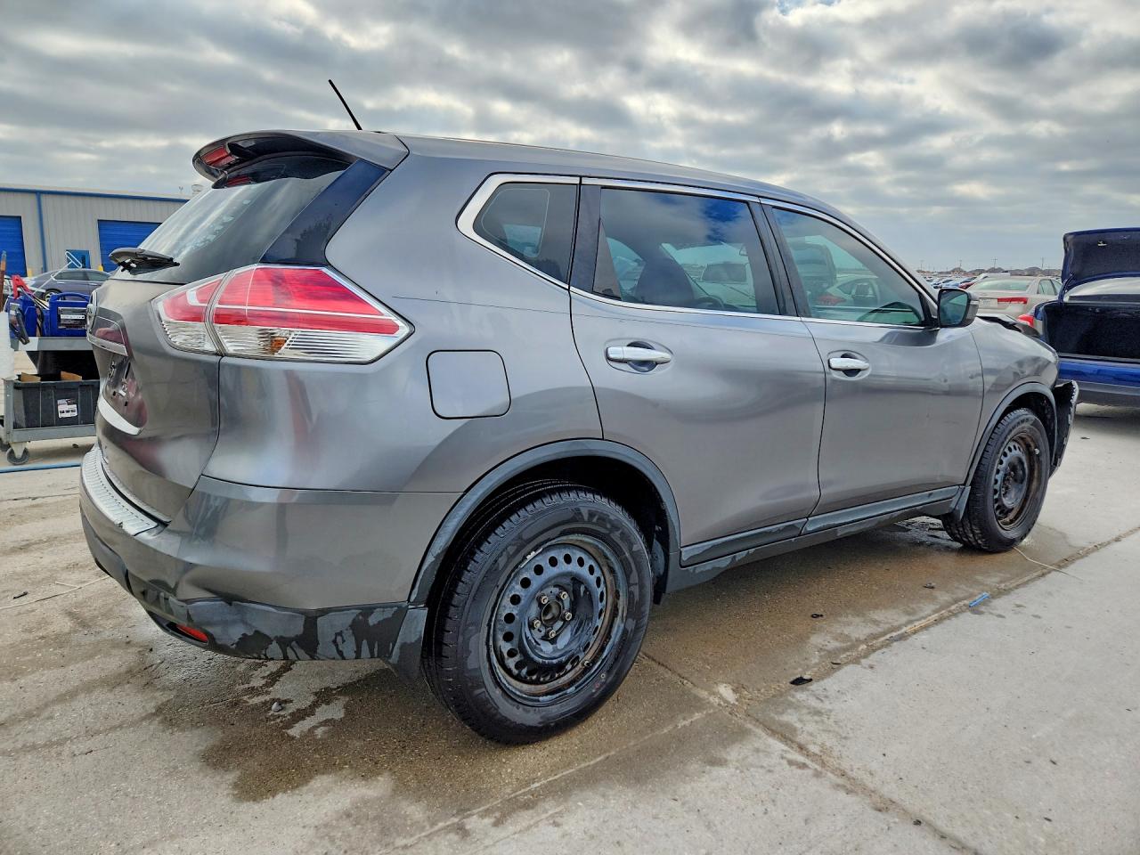 Nissan Rogue S