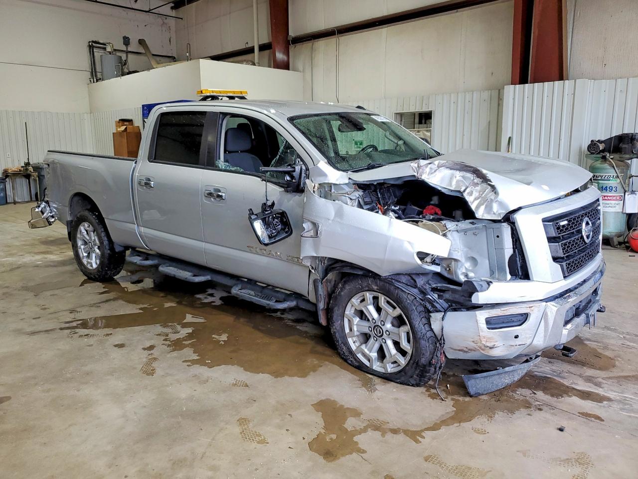 Nissan Titan Sv