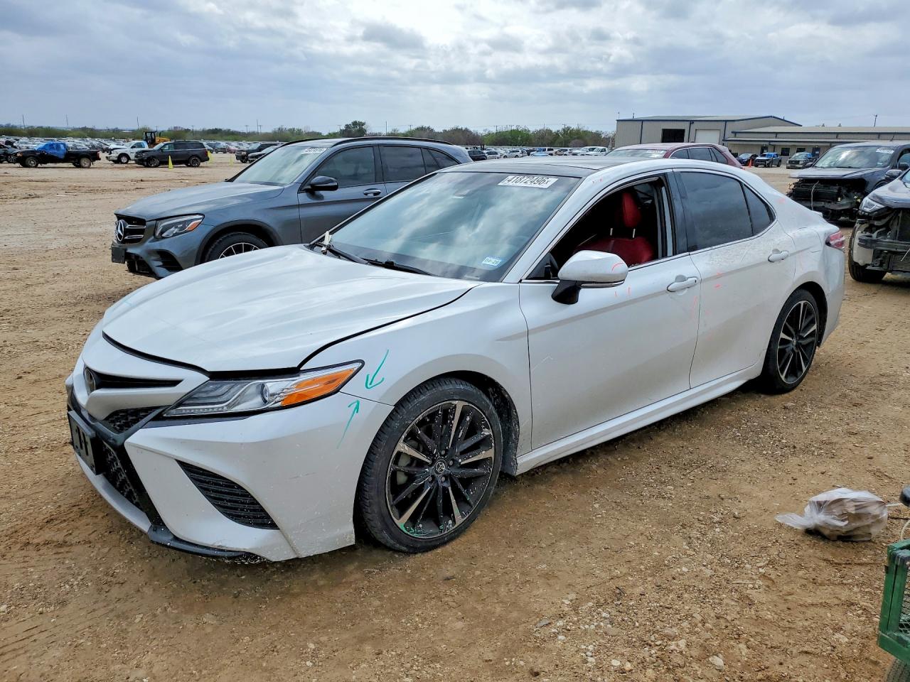 Salvage Toyota Camry Image