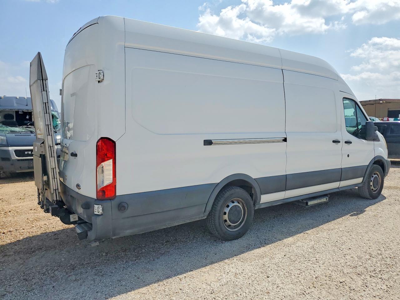 Ford Transit T-350