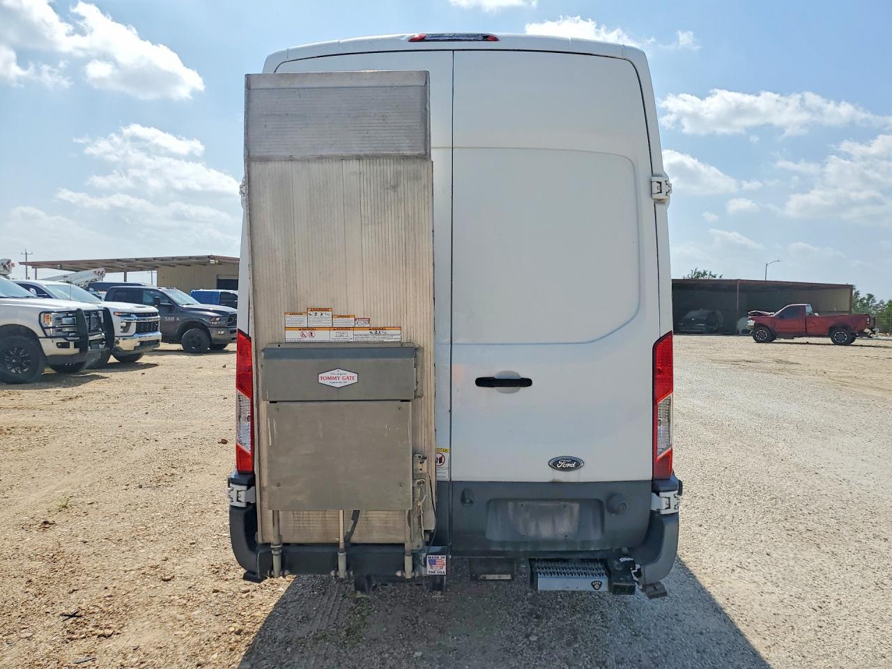 Ford Transit T-350