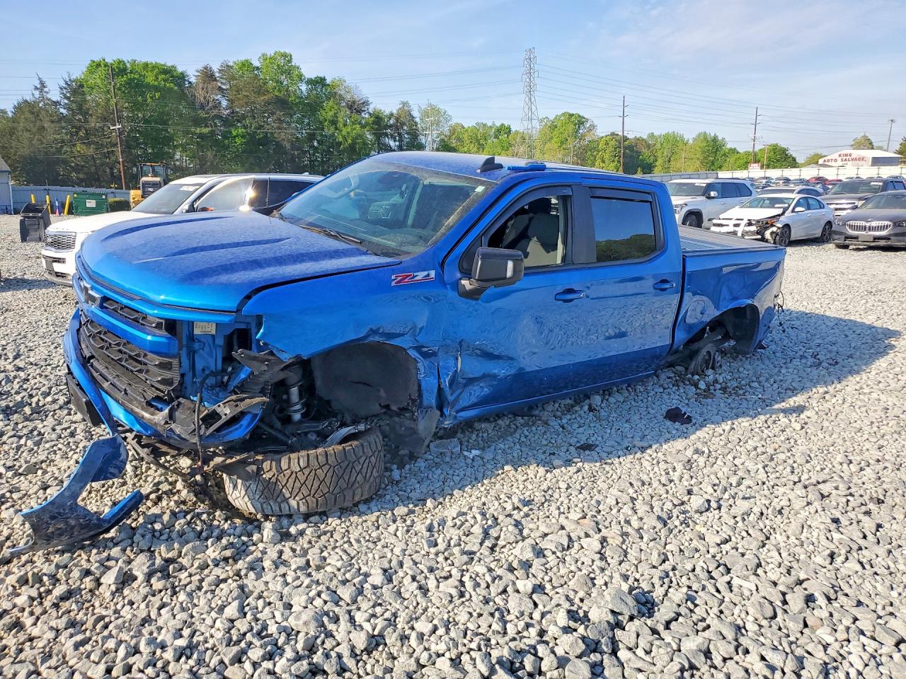 Salvage Chevrolet Silverado Image