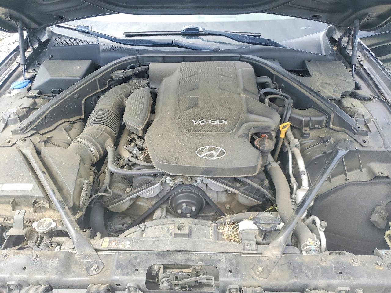 Hyundai Genesis 3.8l