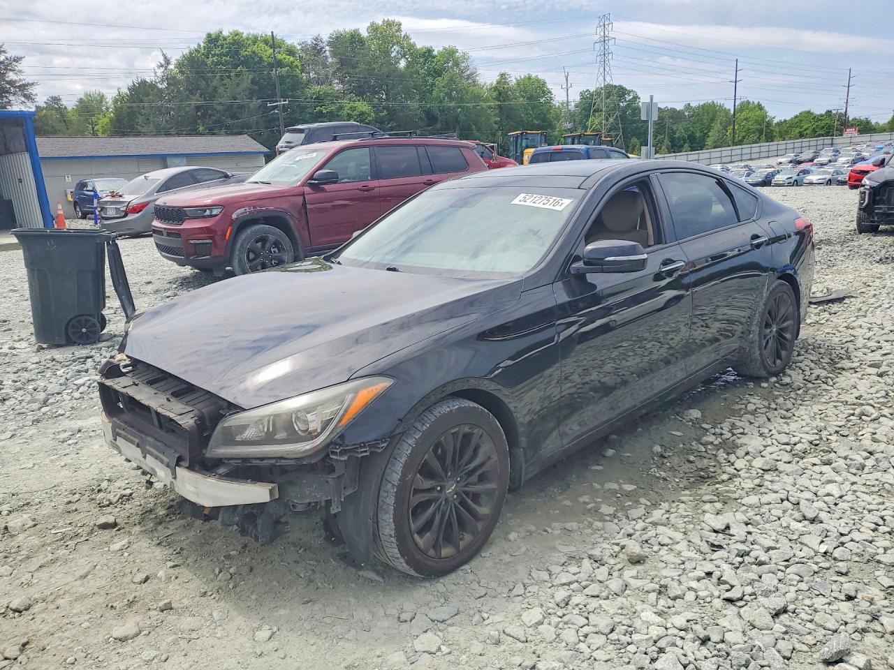 Salvage Hyundai Genesis Image