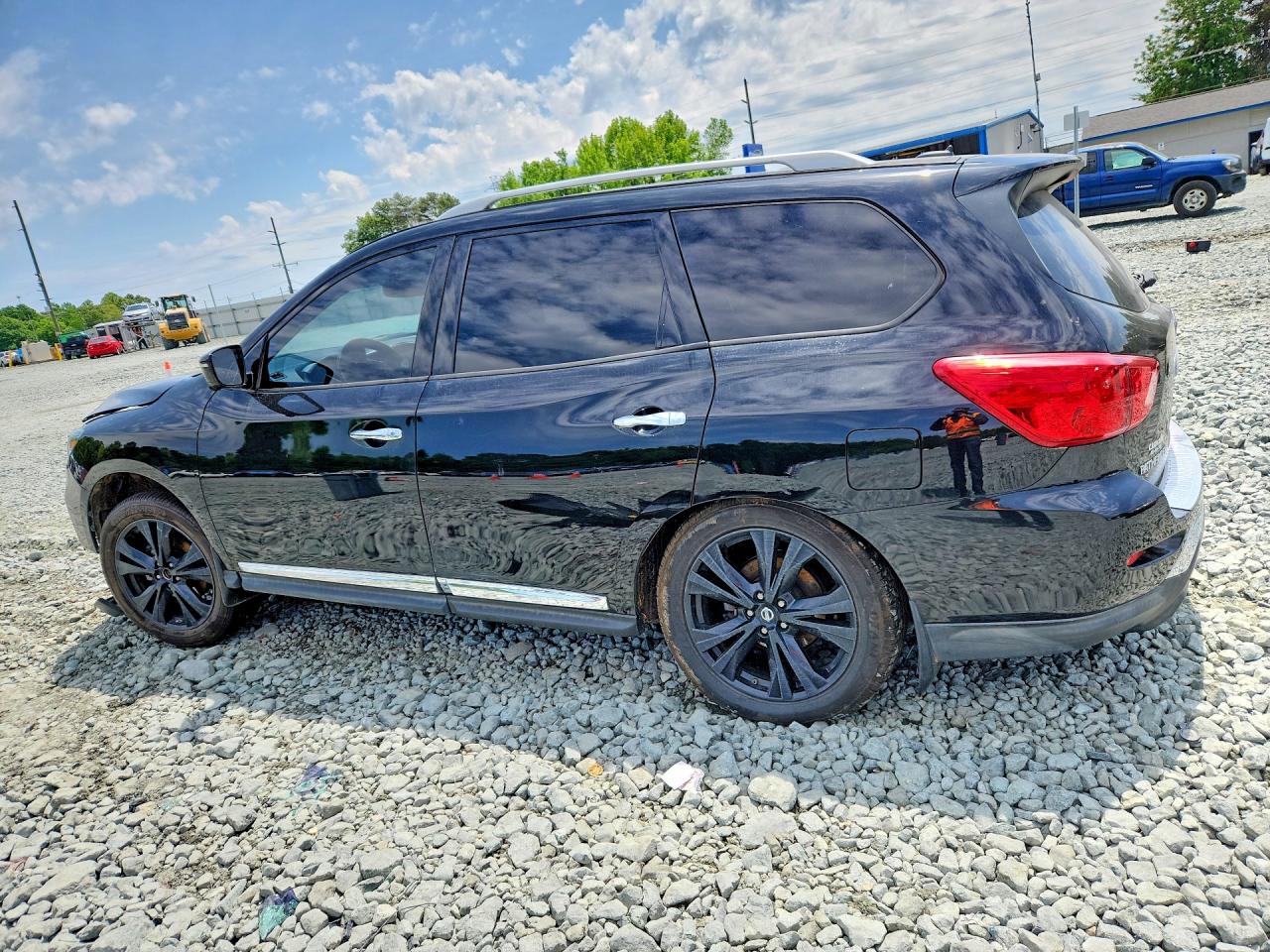 Nissan Pathfinder