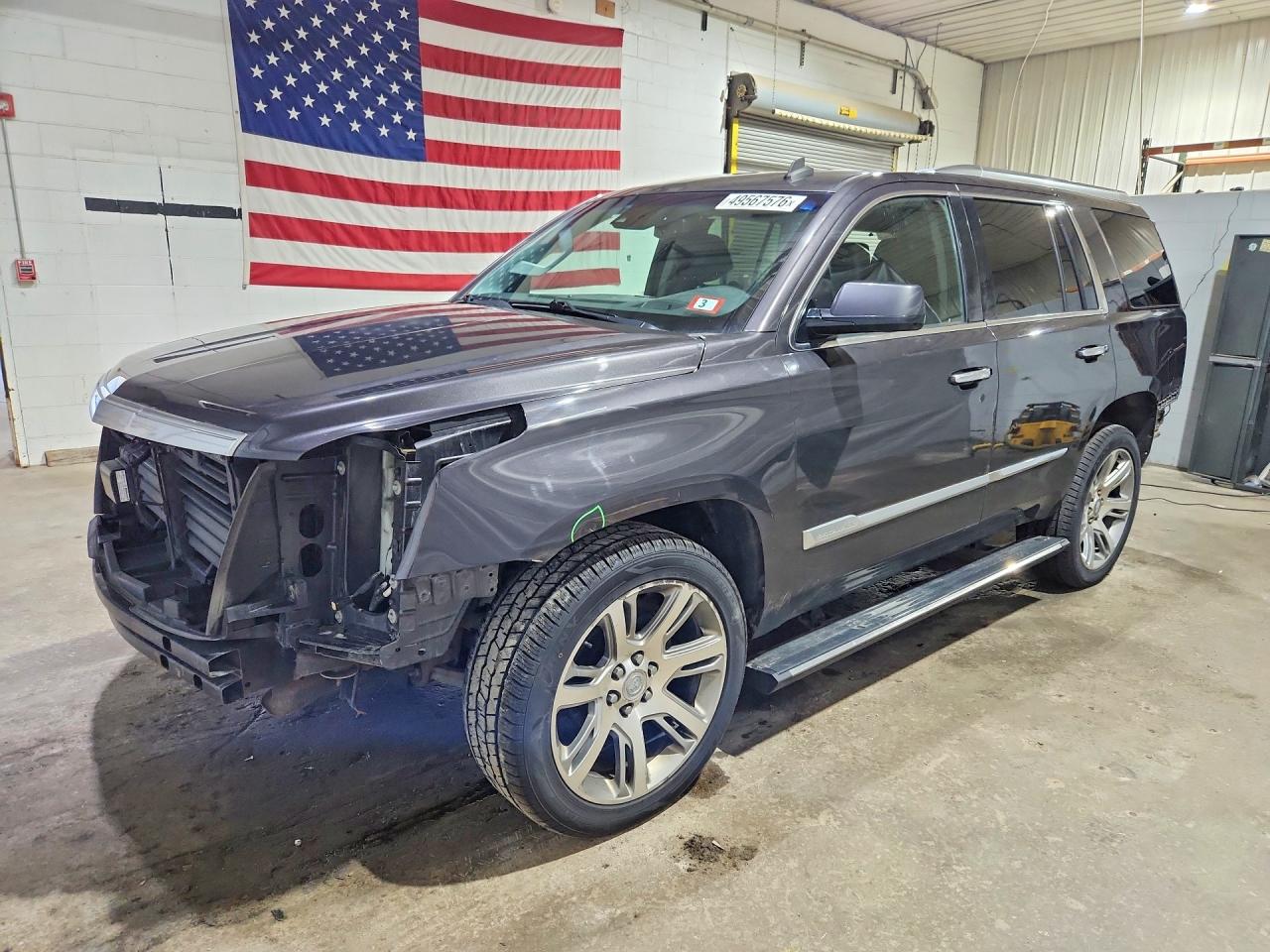 Salvage Cadillac Escalade Image