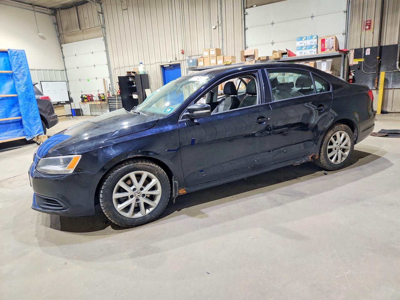 Salvage Volkswagen Jetta Image