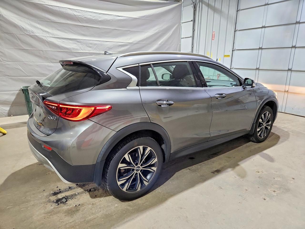 INFINITI Qx Premium