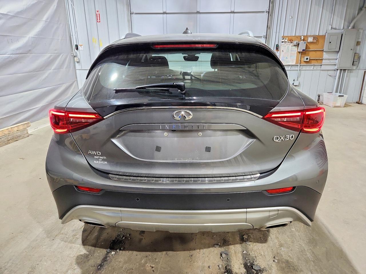 INFINITI Qx Premium