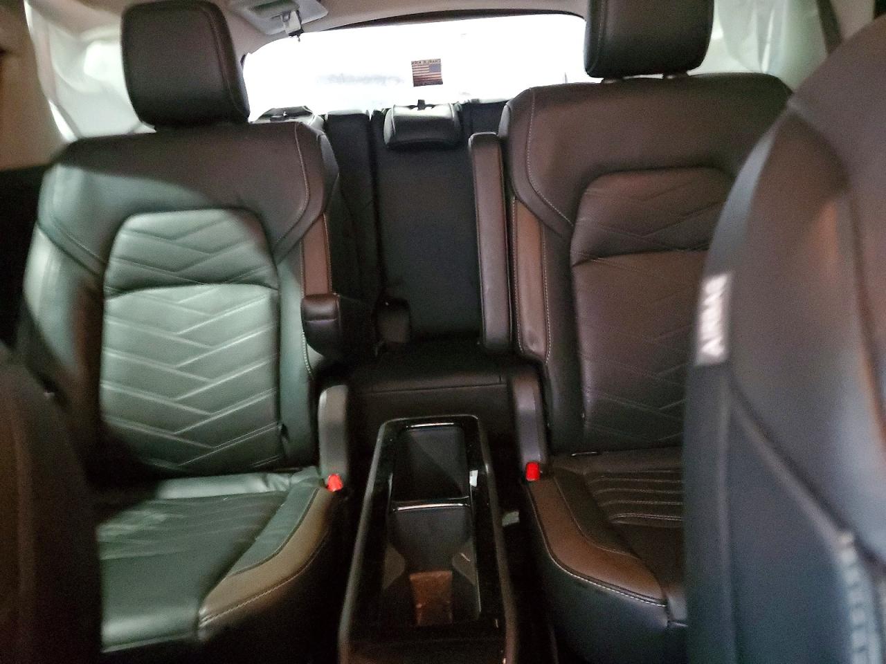Nissan Pathfinder Platinum