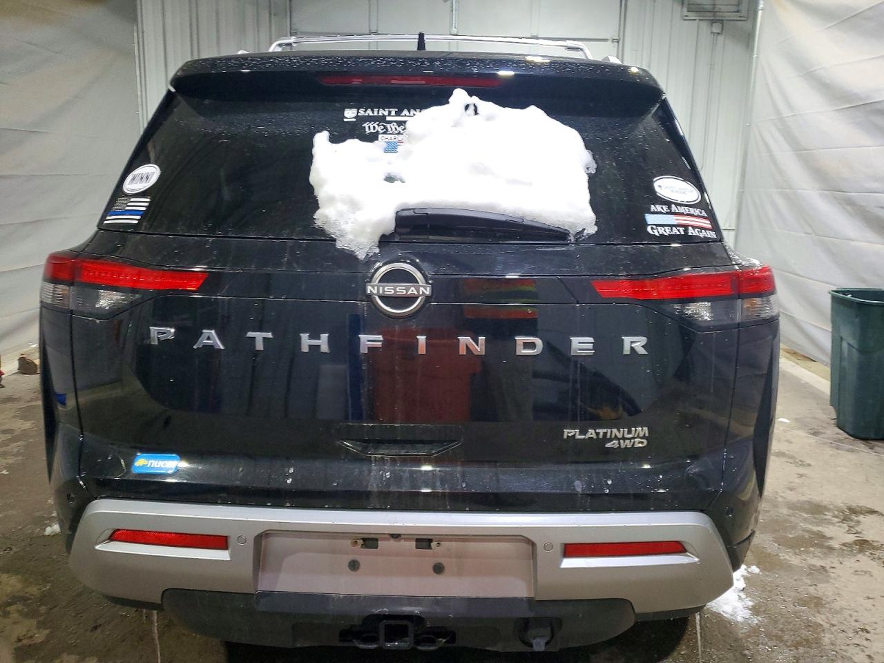 Nissan Pathfinder Platinum