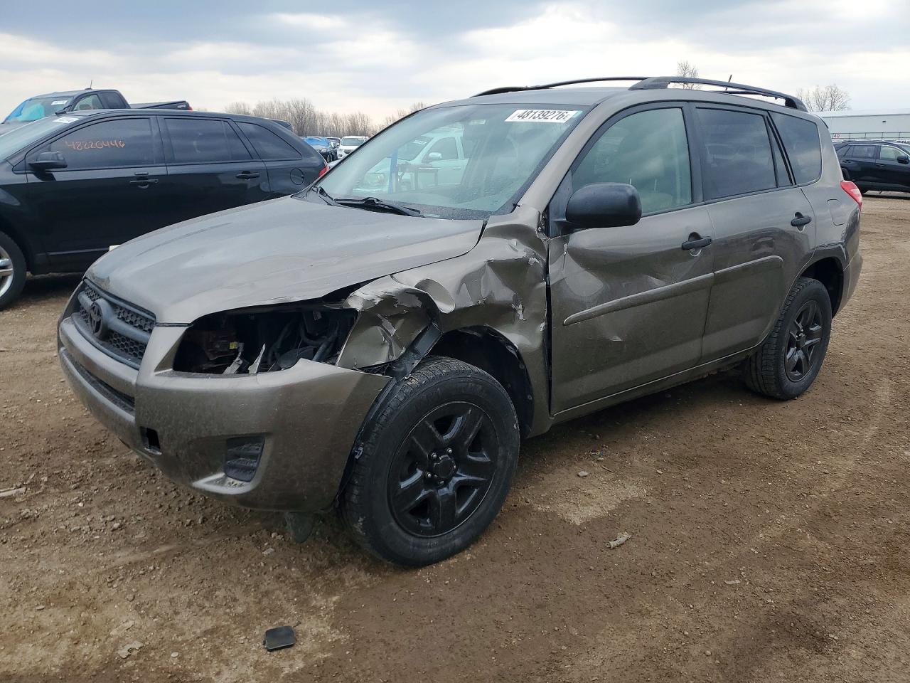 Salvage Toyota RAV4 Image