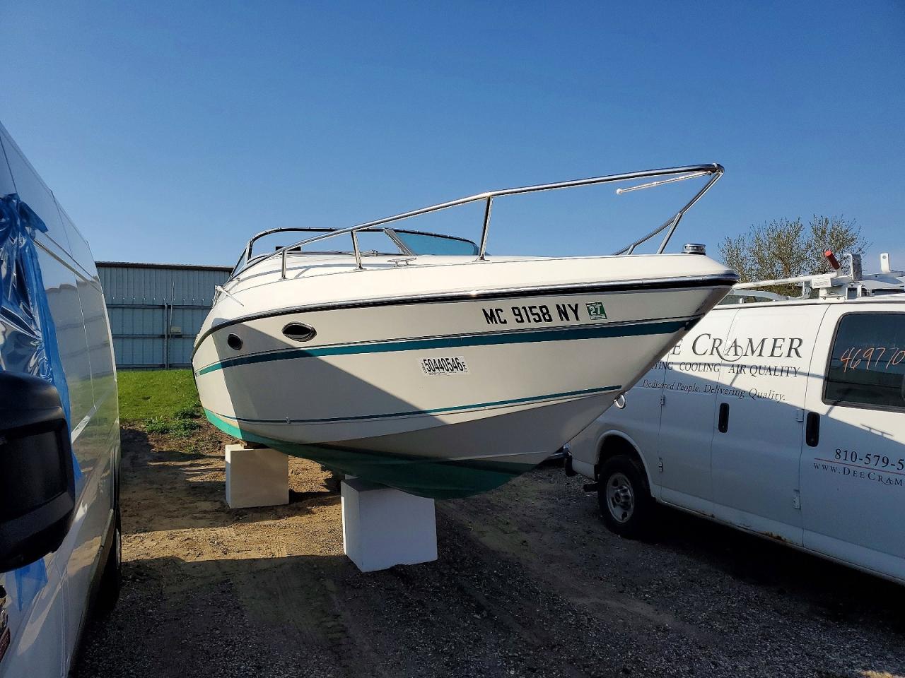 Salvage Slickcraft 268sc Image
