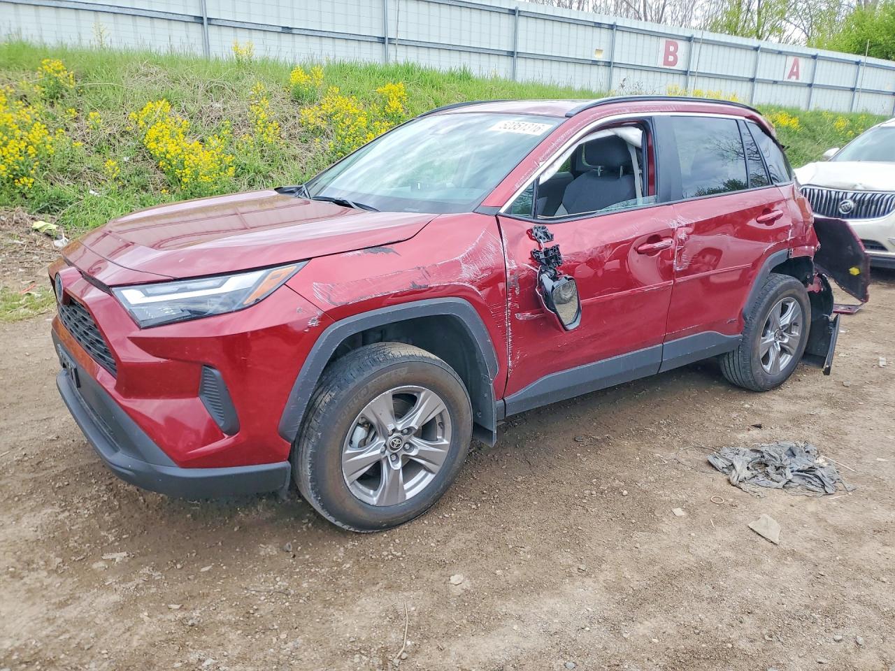 Salvage Toyota RAV4 Image