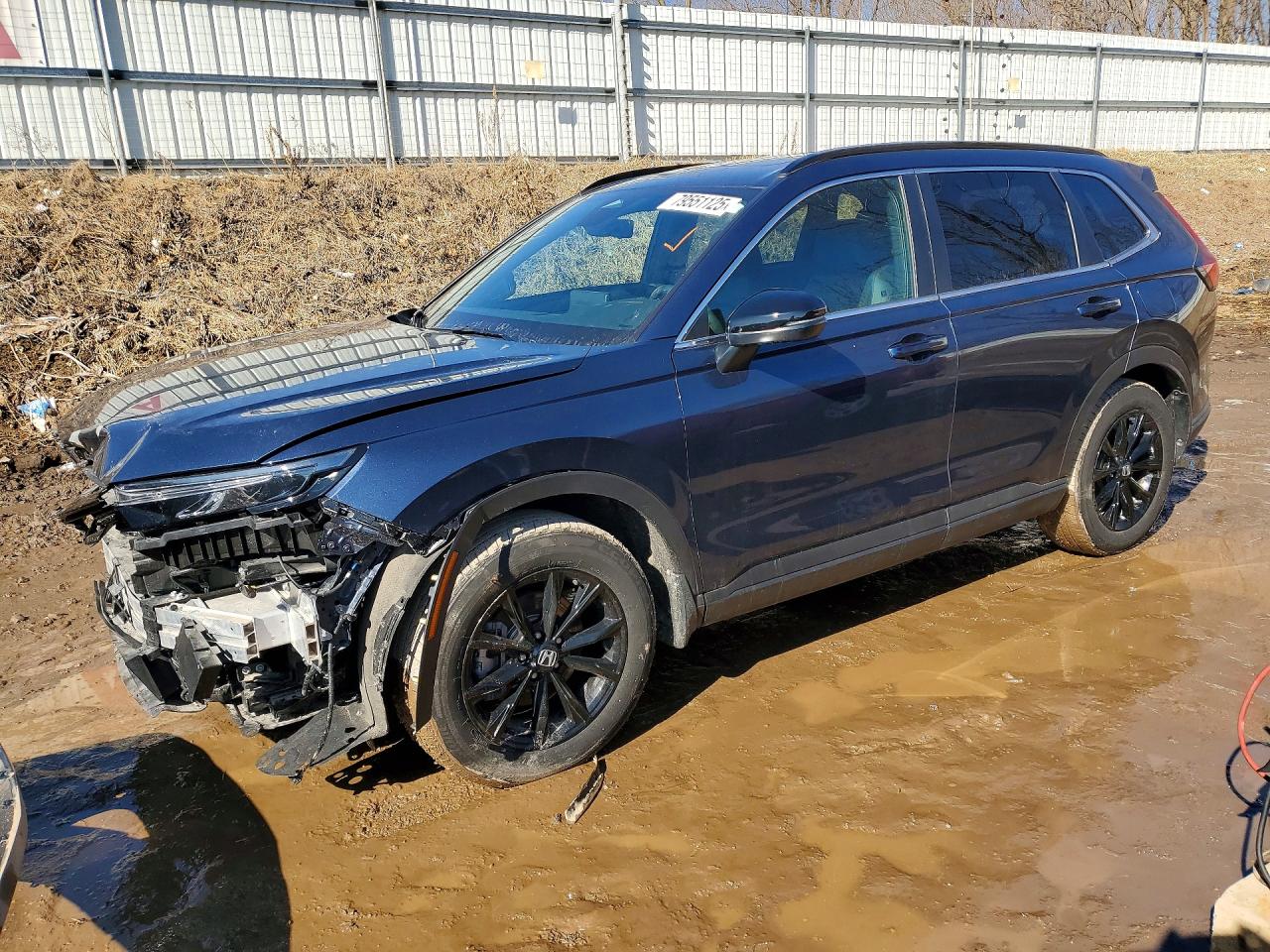 Salvage Honda Crv Image