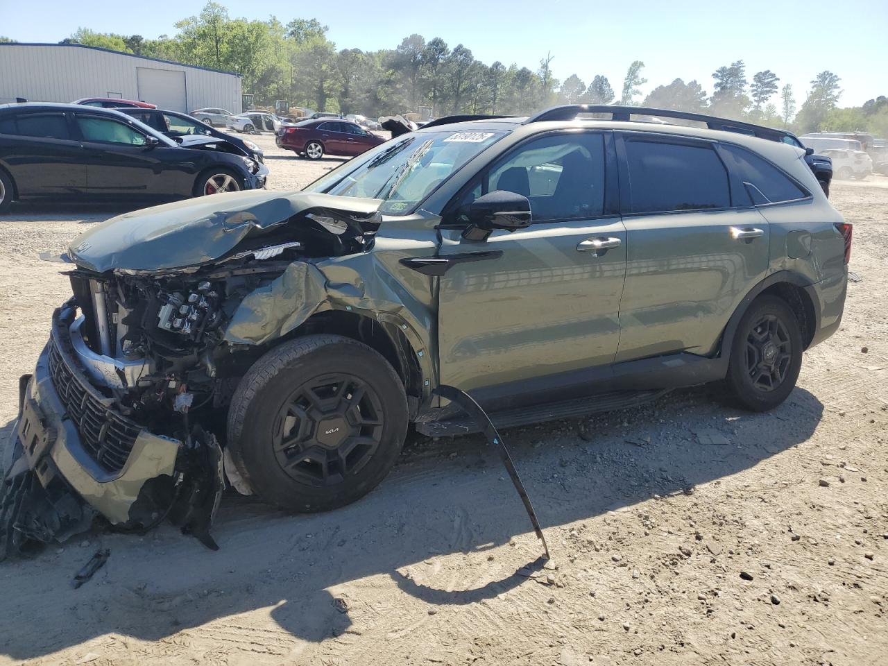 Salvage Kia Sorento Image