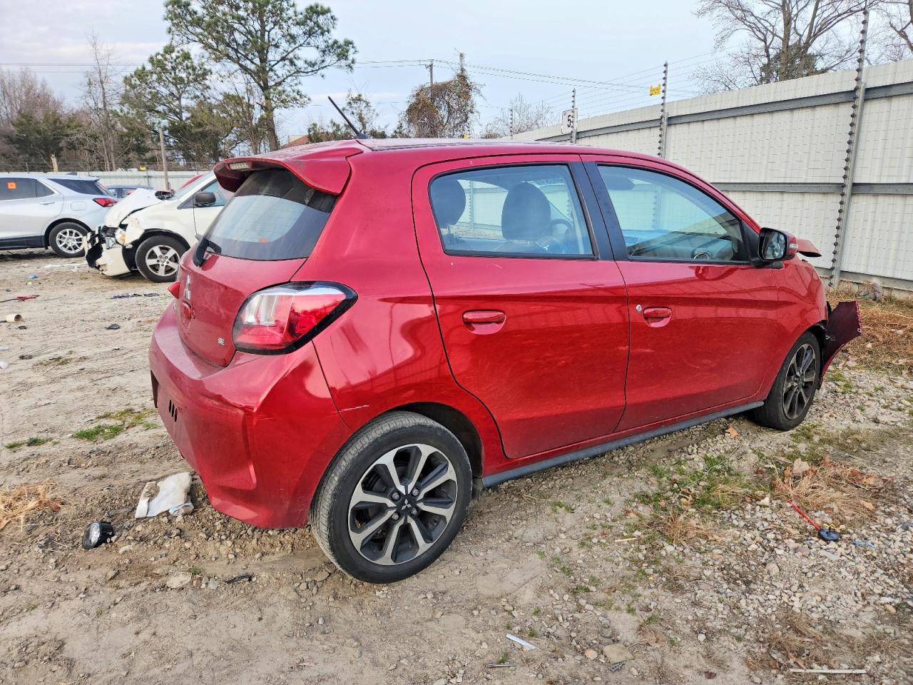 Mitsubishi Mirage Se