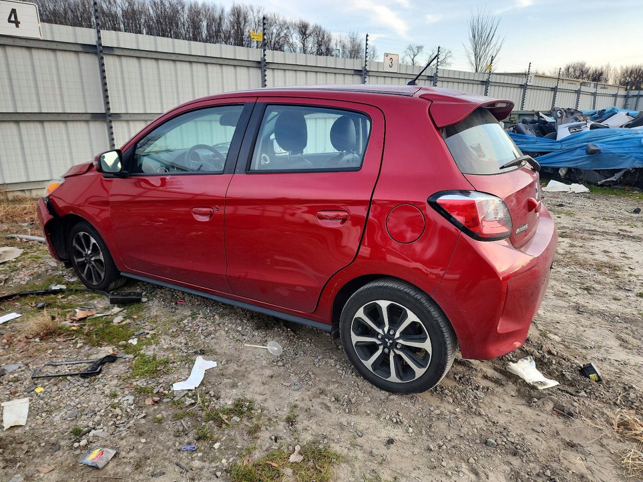 Mitsubishi Mirage Se