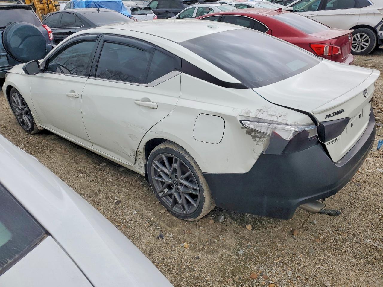Nissan Altima Sr
