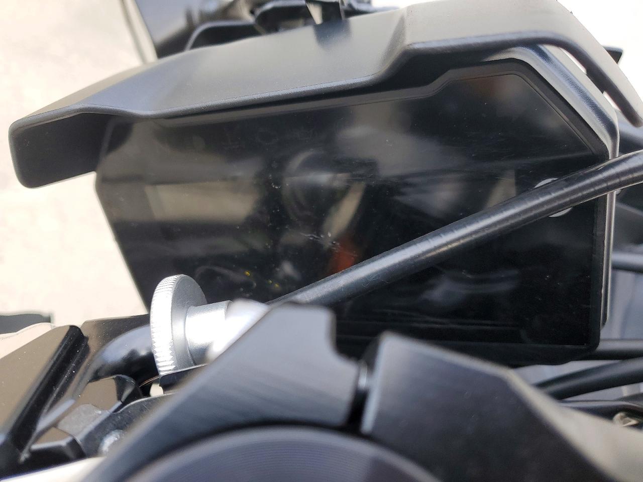 Yamaha Yzfr7