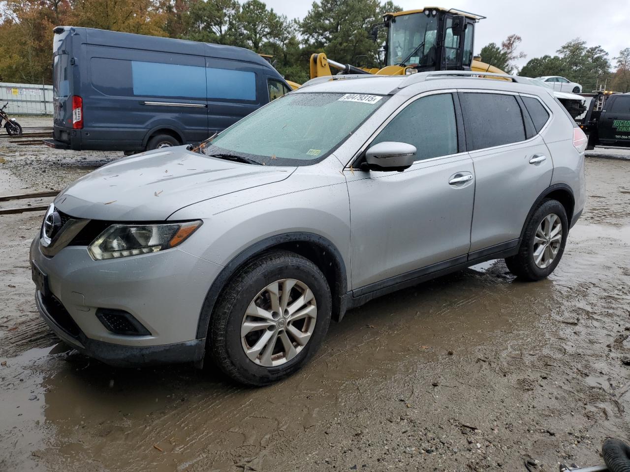 Salvage Nissan Rogue Image